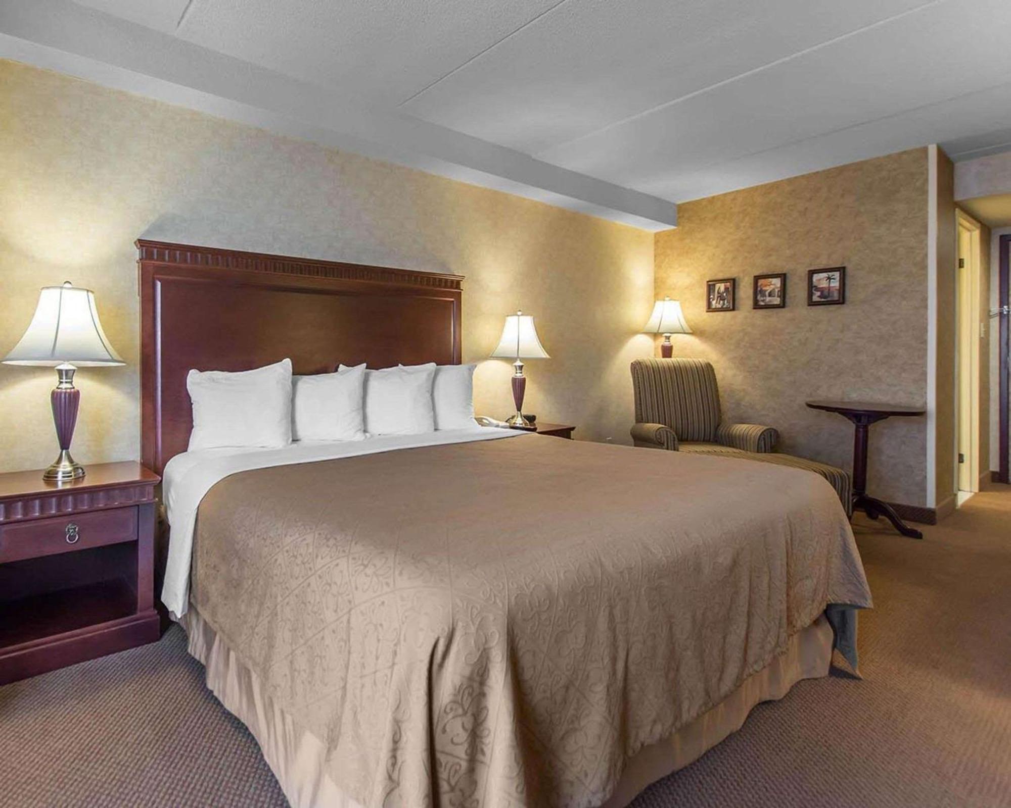Quality Inn & Suites Bay Front Sault Ste. Marie Luaran gambar