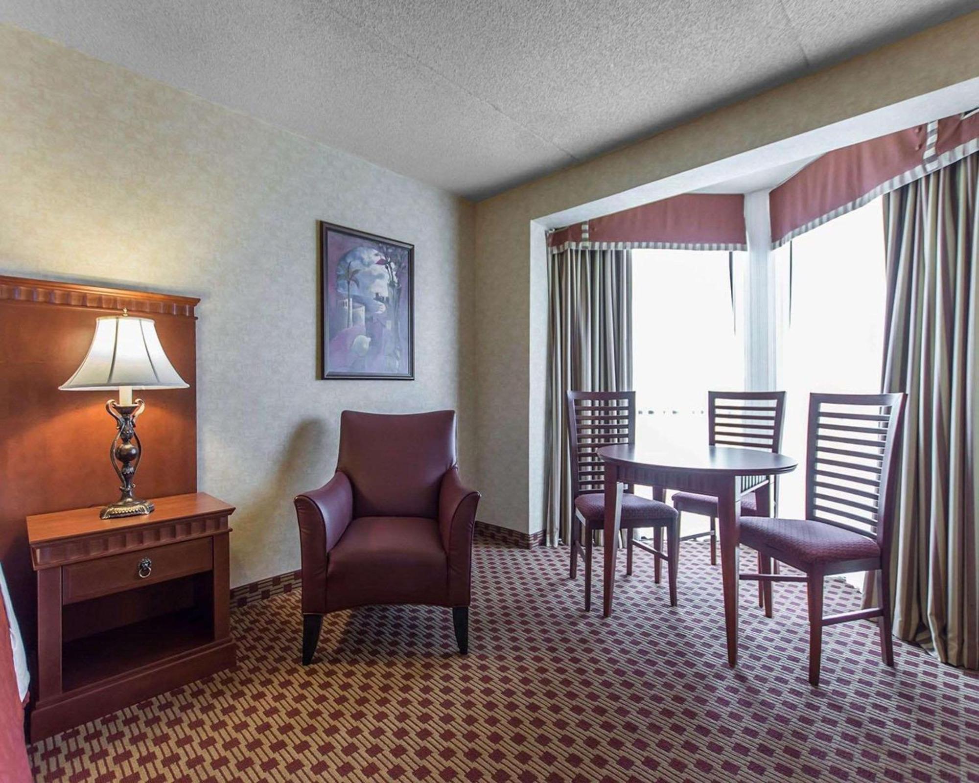 Quality Inn & Suites Bay Front Sault Ste. Marie Luaran gambar